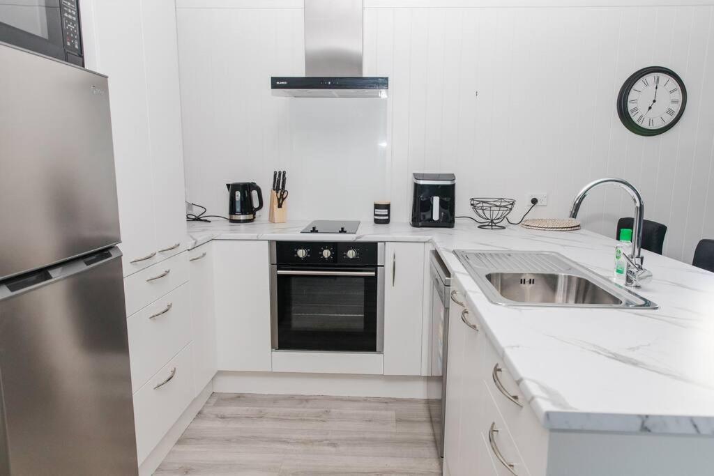 Bombay Hills Modern Retreat Apartment Auckland Ngoại thất bức ảnh