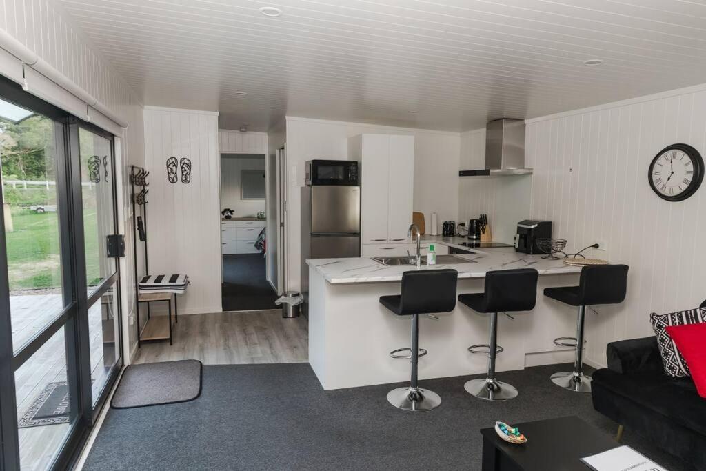 Bombay Hills Modern Retreat Apartment Auckland Ngoại thất bức ảnh
